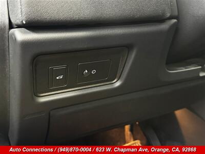 2019 Land Rover Range Rover Evoque SE   - Photo 20 - Orange, CA 92868