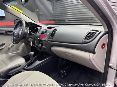 2010 Kia Forte LX   - Photo 10 - Orange, CA 92868