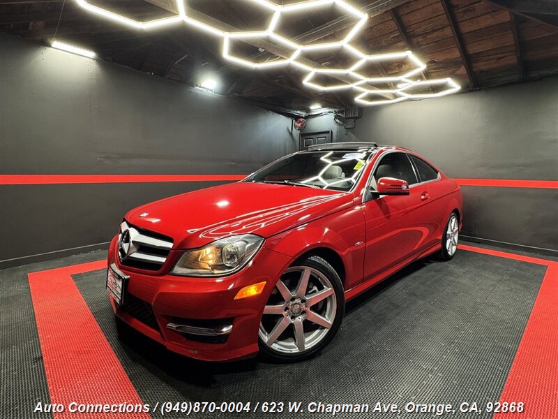 2012 Mercedes-Benz C-Class C250 Sport photo 2