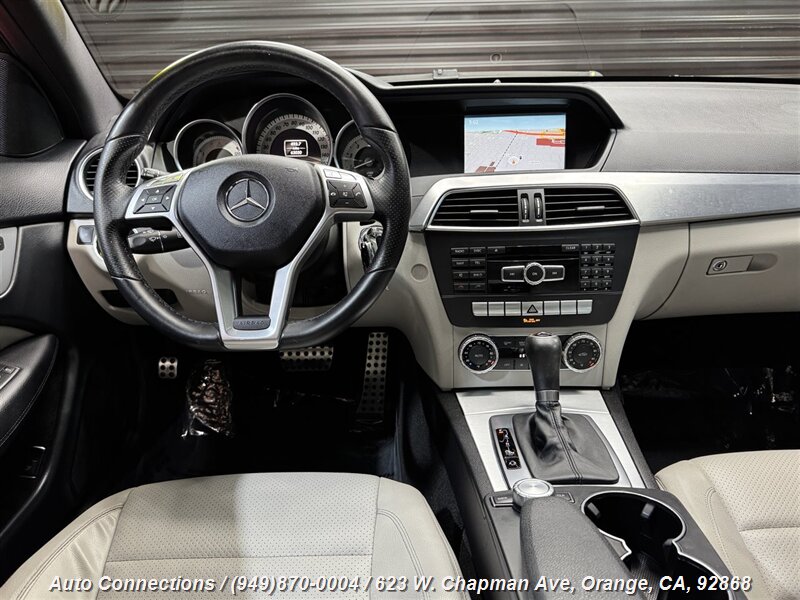 2012 Mercedes-Benz C-Class C250 Sport photo 12