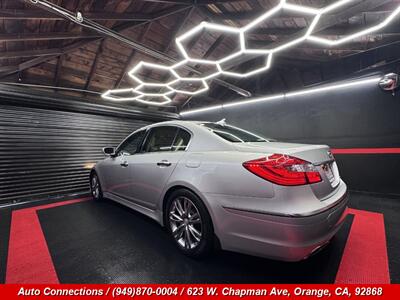 2012 Hyundai Genesis 3.8L V6 - Photo 4 - Orange, CA 92868