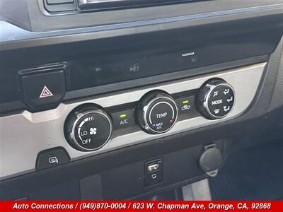 2017 Toyota Tacoma SR5   - Photo 15 - Orange, CA 92868
