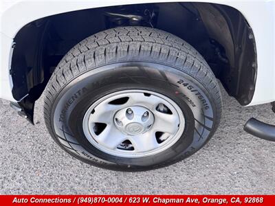 2017 Toyota Tacoma SR5   - Photo 31 - Orange, CA 92868