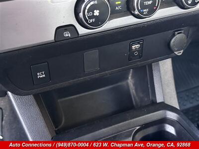 2017 Toyota Tacoma SR5   - Photo 14 - Orange, CA 92868