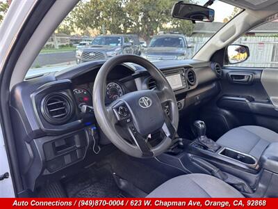 2017 Toyota Tacoma SR5   - Photo 11 - Orange, CA 92868