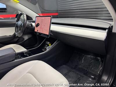 2018 Tesla Model 3 Long Range   - Photo 10 - Orange, CA 92868