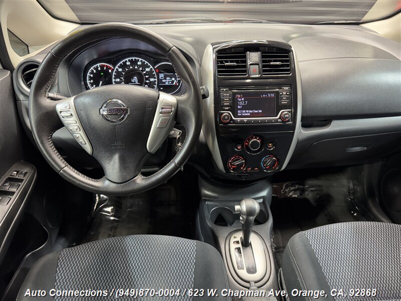 2016 Nissan Versa Note SV photo 11