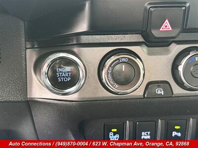 2021 Toyota Tacoma TRD Off-Road   - Photo 17 - Orange, CA 92868