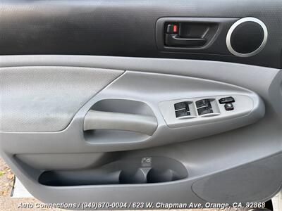 2005 Toyota Tacoma PreRunner V6   - Photo 19 - Orange, CA 92868