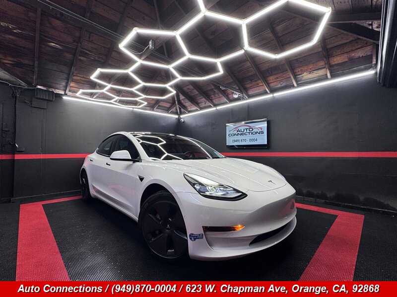 2021 Tesla Model 3 Standard Range Plus  