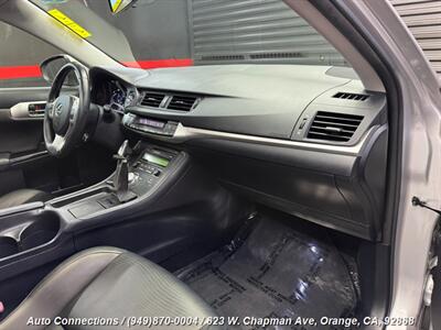 2013 Lexus CT 200h   - Photo 10 - Orange, CA 92868