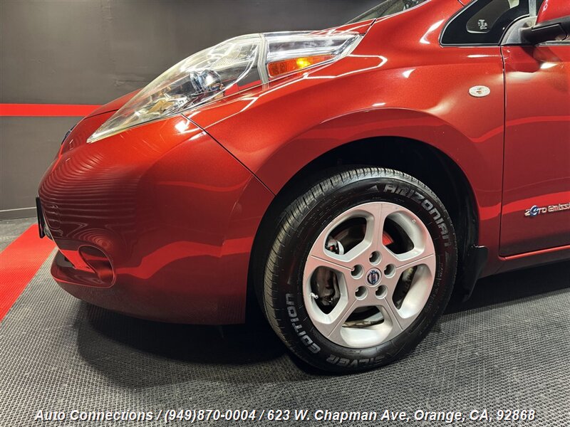 2012 Nissan LEAF SL photo 35