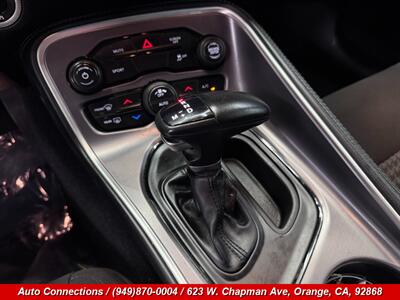 2021 Dodge Challenger SXT - Photo 13 - Orange, CA 92868