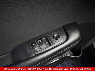 2021 Dodge Challenger SXT - Photo 19 - Orange, CA 92868