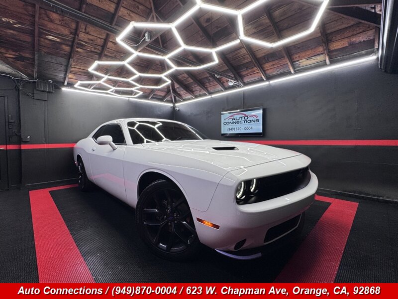 2021 Dodge Challenger SXT   - Photo 1 - Orange, CA 92868