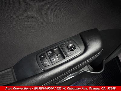 2021 Dodge Challenger SXT - Photo 19 - Orange, CA 92868
