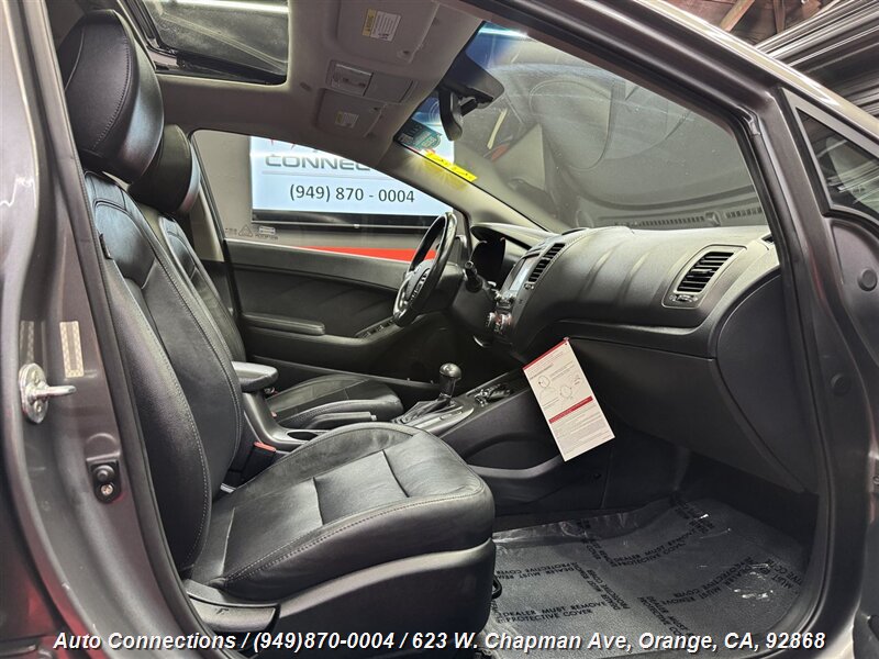 2015 Kia Forte EX photo 5