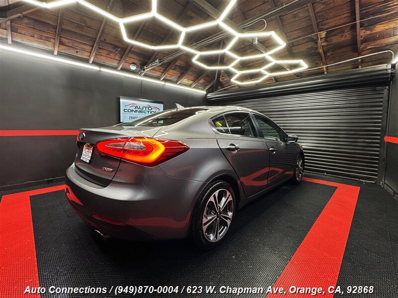 2015 Kia Forte EX photo 2
