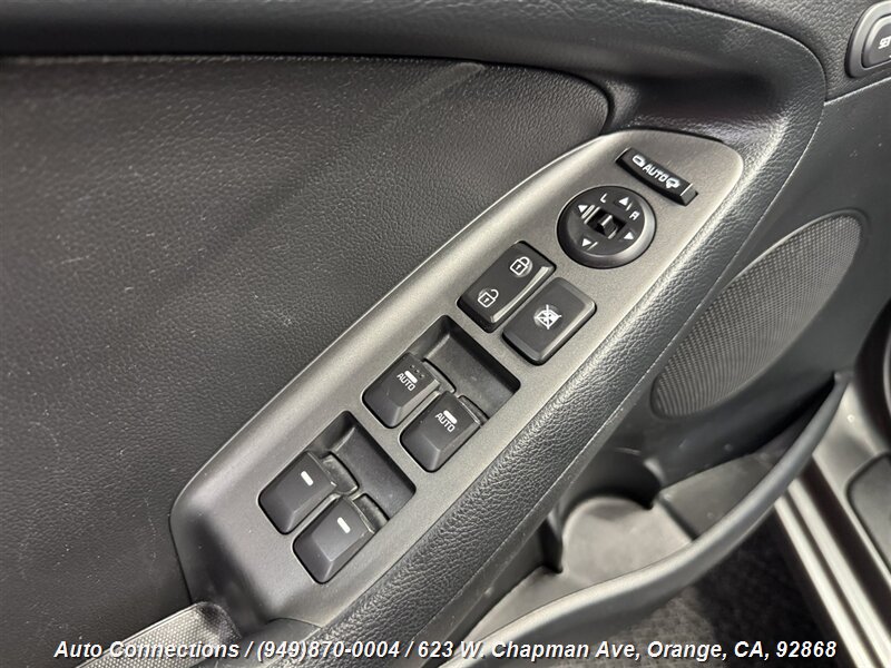 2015 Kia Forte EX photo 23