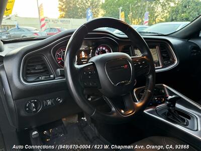 2016 Dodge Challenger R/T Plus   - Photo 12 - Orange, CA 92868