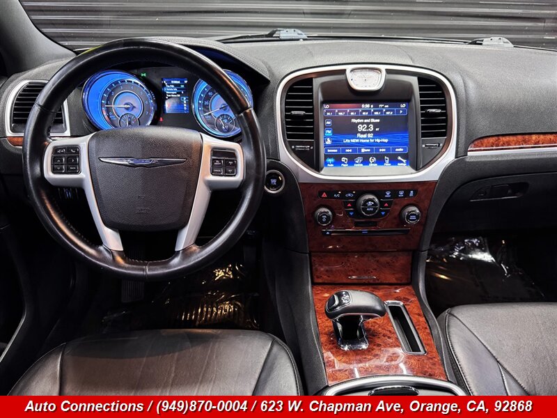 2014 Chrysler 300 Series - Photo 12 - Orange, CA 92868