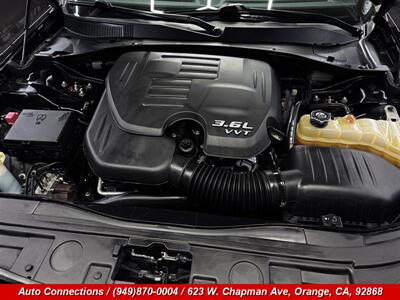 2014 Chrysler 300 Series - Photo 22 - Orange, CA 92868