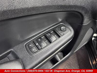 2014 Chrysler 300 Series - Photo 19 - Orange, CA 92868