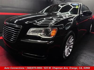 2014 Chrysler 300 Series - Photo 23 - Orange, CA 92868