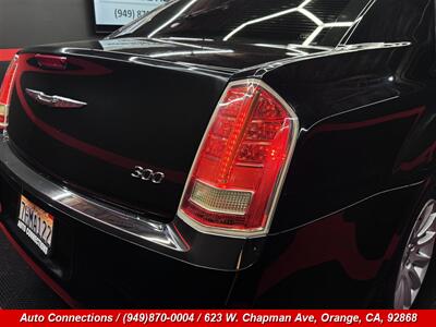 2014 Chrysler 300 Series - Photo 24 - Orange, CA 92868