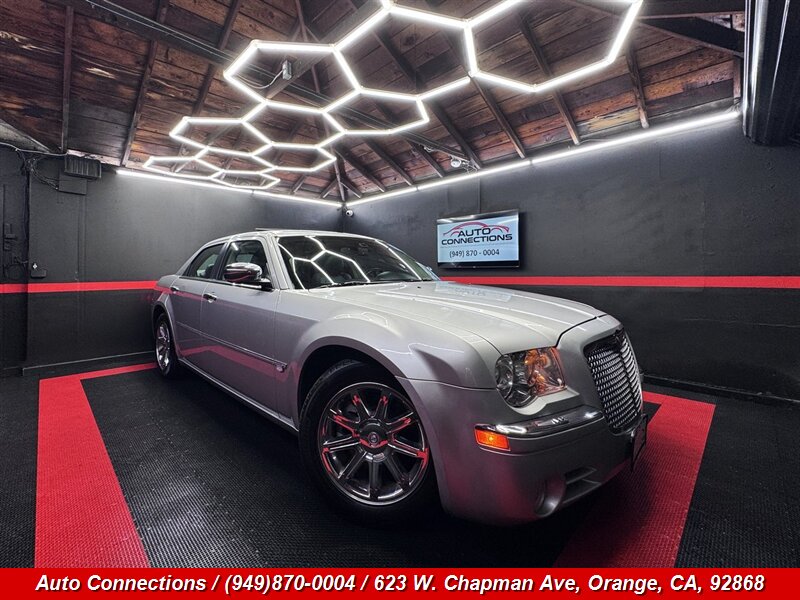 2006 Chrysler 300 C's photo