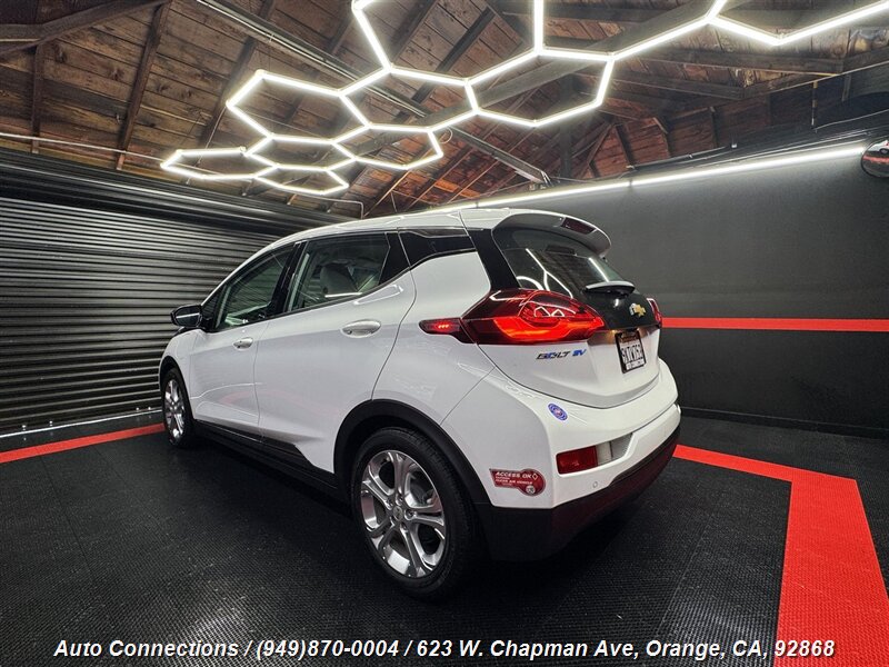 2020 Chevrolet Bolt EV photo 3