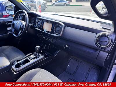 2016 Toyota Tacoma TRD Off-Road - Photo 10 - Orange, CA 92868