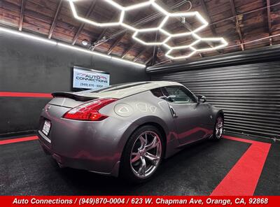 2009 Nissan 370Z Touring   - Photo 3 - Orange, CA 92868