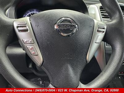 2015 Nissan Versa 1.6 SV - Photo 13 - Orange, CA 92868