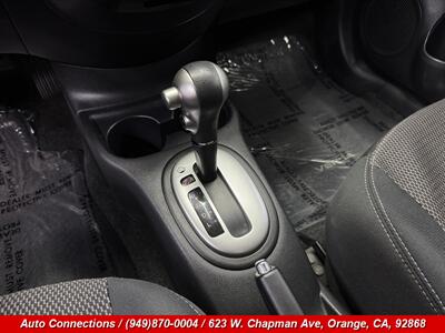 2015 Nissan Versa 1.6 SV - Photo 14 - Orange, CA 92868