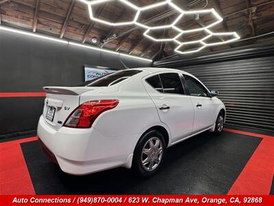 2015 Nissan Versa 1.6 SV - Photo 3 - Orange, CA 92868