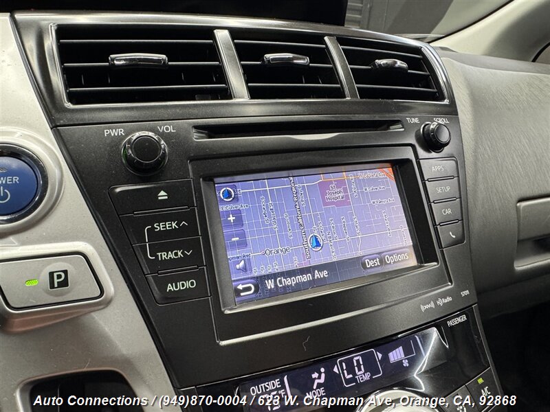 2014 Toyota Prius V Five photo 11