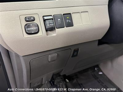 2013 Toyota Sienna XLE 8-Passenger   - Photo 27 - Orange, CA 92868