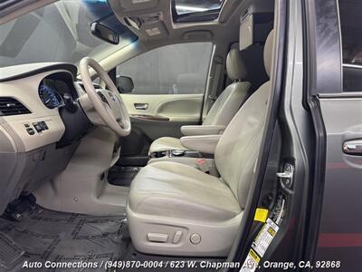 2013 Toyota Sienna XLE 8-Passenger   - Photo 6 - Orange, CA 92868