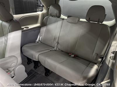 2013 Toyota Sienna XLE 8-Passenger   - Photo 11 - Orange, CA 92868