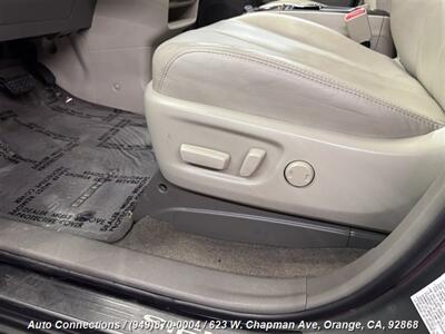 2013 Toyota Sienna XLE 8-Passenger   - Photo 32 - Orange, CA 92868