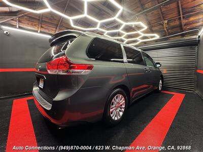 2013 Toyota Sienna XLE 8-Passenger   - Photo 3 - Orange, CA 92868