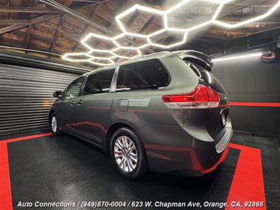 2013 Toyota Sienna XLE 8-Passenger   - Photo 4 - Orange, CA 92868