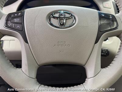 2013 Toyota Sienna XLE 8-Passenger   - Photo 15 - Orange, CA 92868