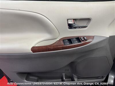 2013 Toyota Sienna XLE 8-Passenger   - Photo 28 - Orange, CA 92868