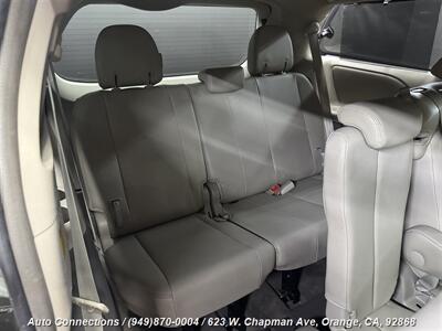2013 Toyota Sienna XLE 8-Passenger   - Photo 10 - Orange, CA 92868