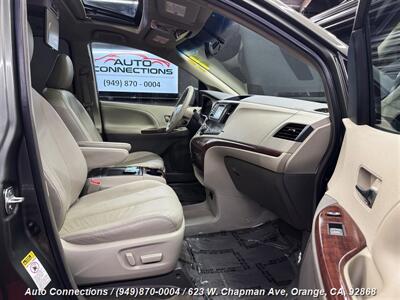 2013 Toyota Sienna XLE 8-Passenger   - Photo 7 - Orange, CA 92868