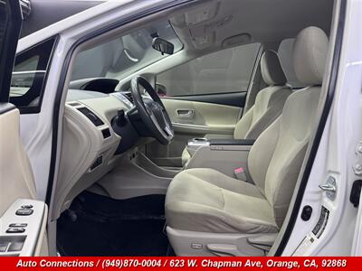 2014 Toyota Prius v Two   - Photo 6 - Orange, CA 92868