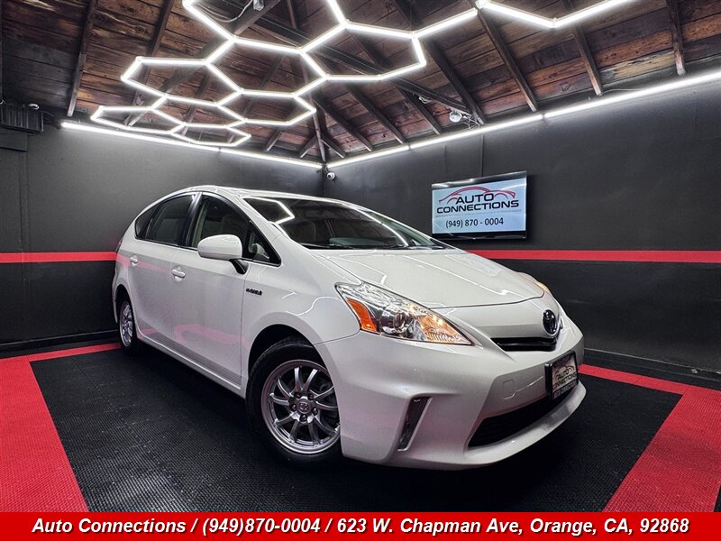 2014 Toyota Prius v Two   - Photo 1 - Orange, CA 92868