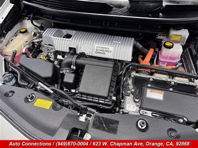 2014 Toyota Prius v Two   - Photo 23 - Orange, CA 92868